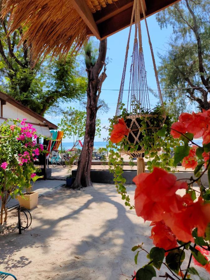 Bale Sampan Boutique Bungalows Гілі-Траванган Екстер'єр фото